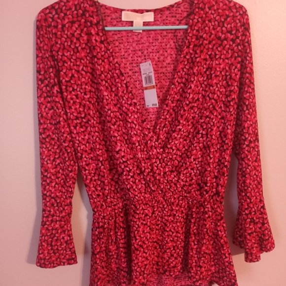 Michael Kors Tops - Michael kors gorgeous shirt